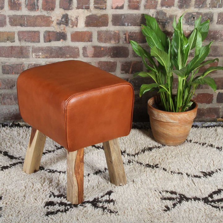 Genuine leather stool Tejas