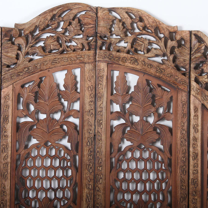 Indian wooden screen Rana