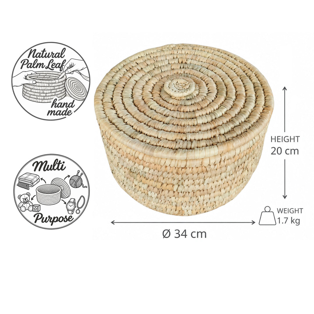 Opbergmand met deksel van palmblad, maat L: Ø 34 cm, 20 cm hoog, inhoud 15 liter en gewicht 1,7 kg.