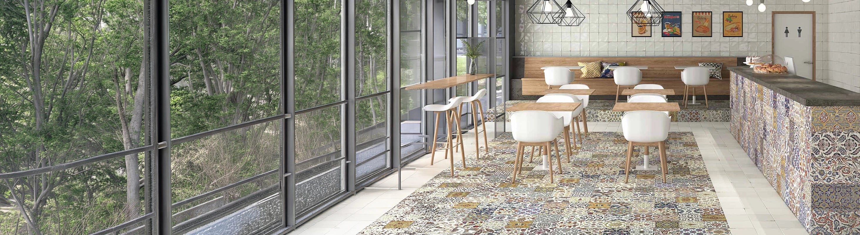 vloer tegels – Vloertegels in het café met oosterse patroontegels - Mediterraan design voor restaurants en woonruimtes