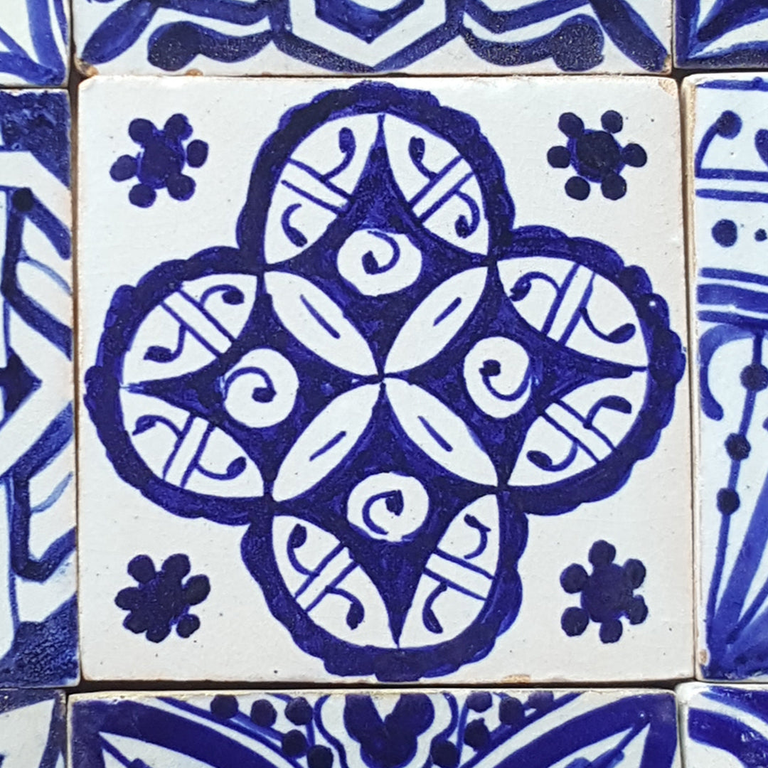 Handgeschilderde tegels blauw-wit mix
