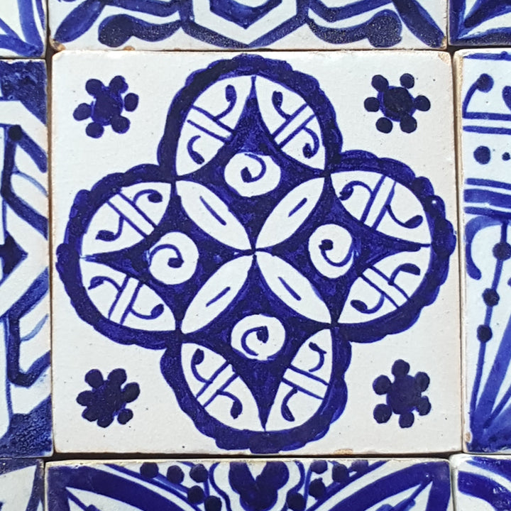 Handgeschilderde tegels blauw-wit mix