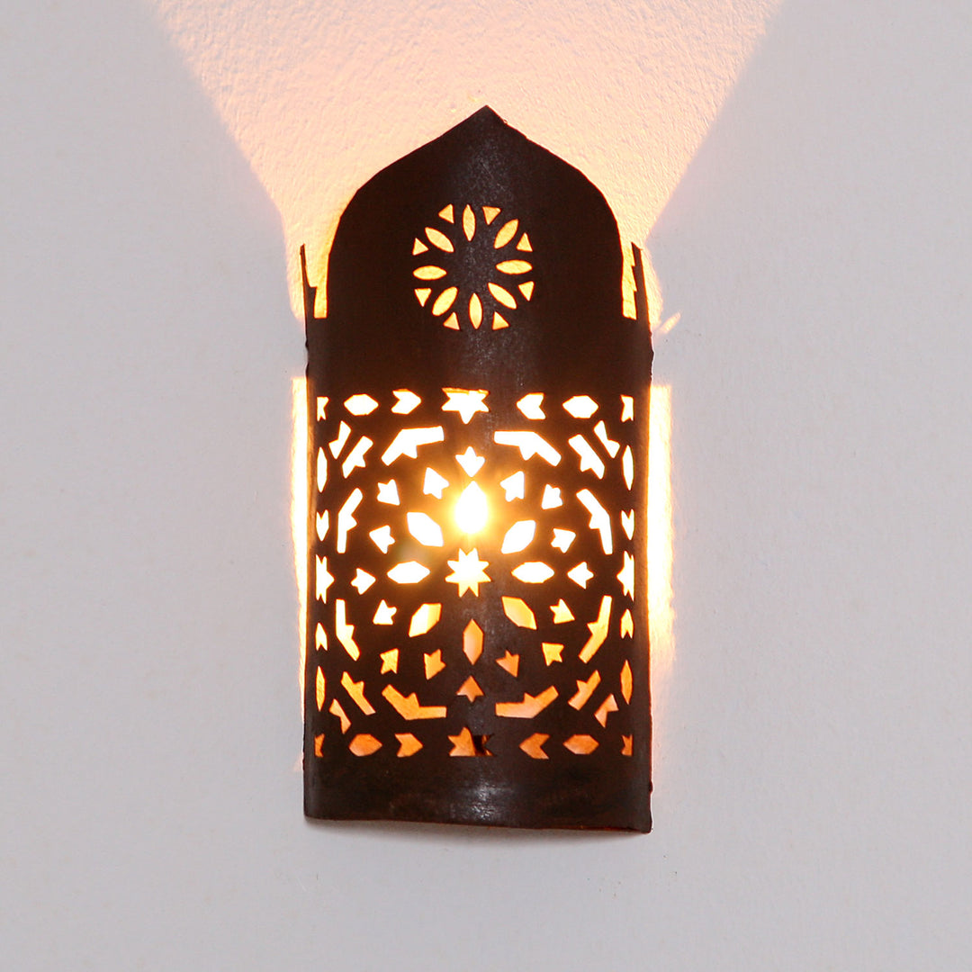 Oosterse ijzeren wandlamp EWL02