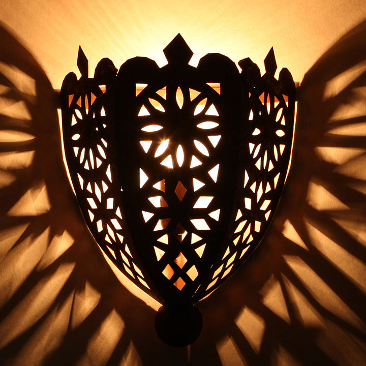 Oosterse ijzeren wandlamp EWL06