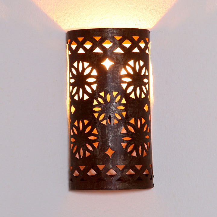 Oosterse ijzeren wandlamp EWL08