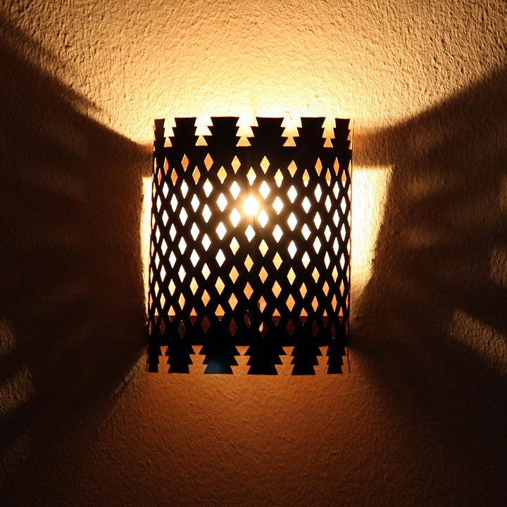 Oosterse ijzeren wandlamp EWL09