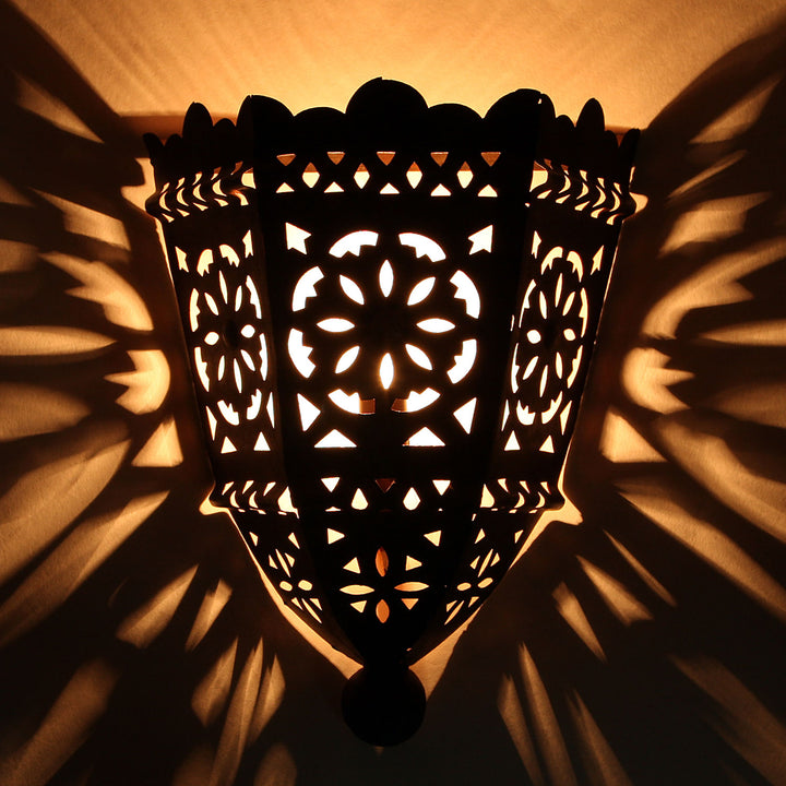 Oosterse ijzeren wandlamp EWL10