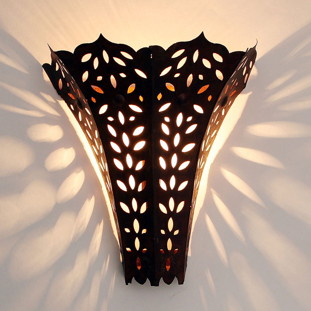 Oosterse ijzeren wandlamp EWL16