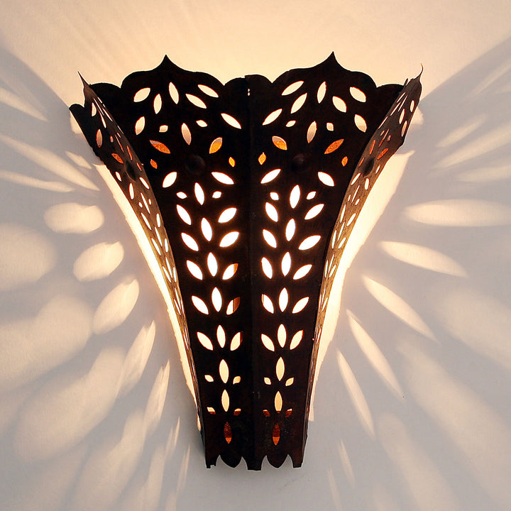 Oosterse ijzeren wandlamp EWL16