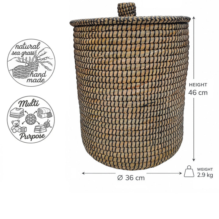 Wäschekorb mit Deckel aus Seegras in Natur/Schwarz: Ø 36 cm, 46 cm Höhe, ca. 40 Liter Volumen und 2,9 kg Gewicht.
